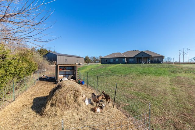 13877 S RANGELINE RD, Ashland, MO 65010