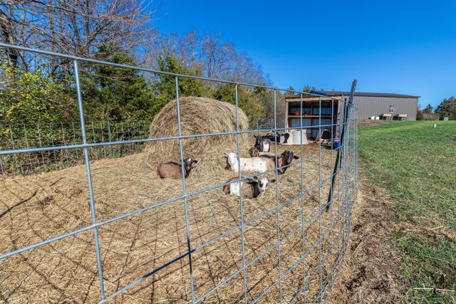 13877 S RANGELINE RD, Ashland, MO 65010