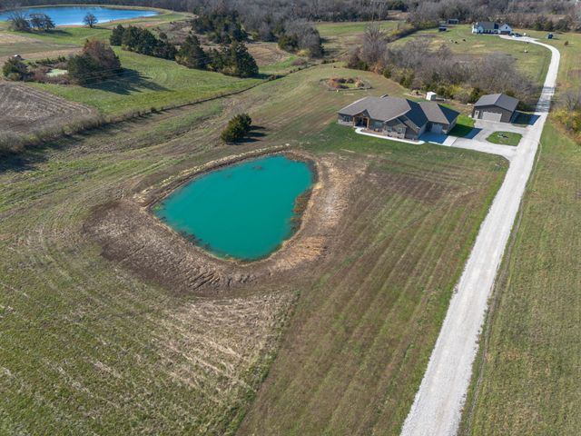 13877 S RANGELINE RD, Ashland, MO 65010