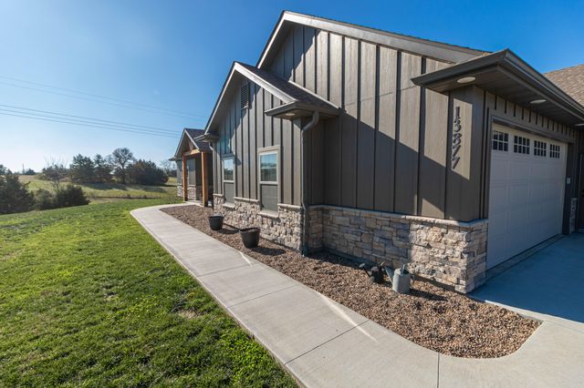 13877 S RANGELINE RD, Ashland, MO 65010