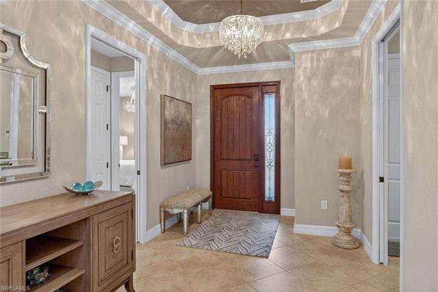 2898 Aviamar CIR, Naples, FL 34114