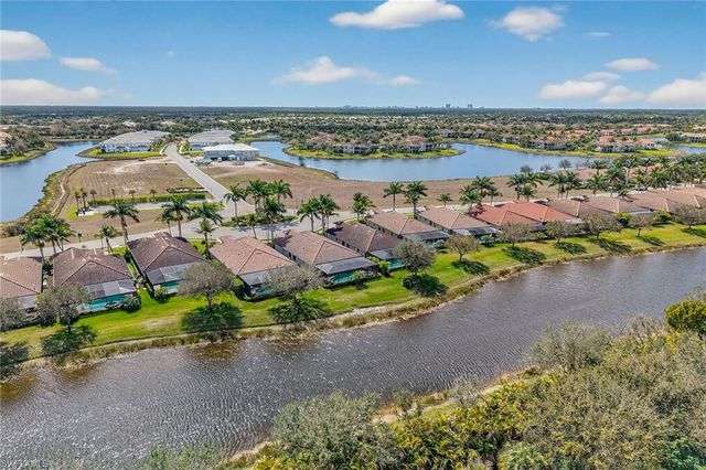 2898 Aviamar CIR, Naples, FL 34114