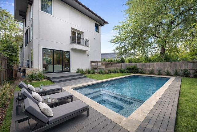 616 W Monroe ST, Austin, TX 78704