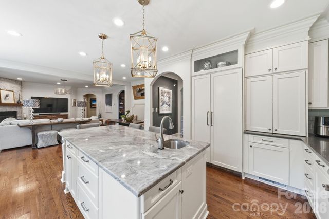 6746 Wynfaire Lane, Charlotte, NC 28210