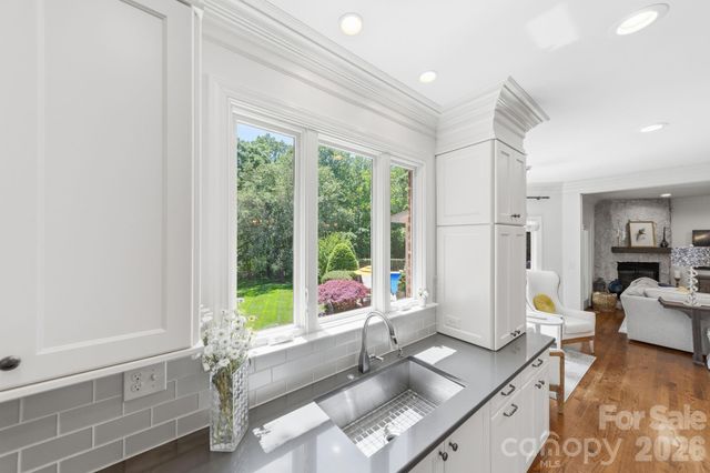 6746 Wynfaire Lane, Charlotte, NC 28210
