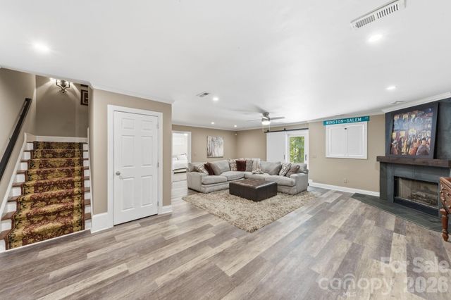 6746 Wynfaire Lane, Charlotte, NC 28210
