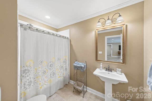 6746 Wynfaire Lane, Charlotte, NC 28210