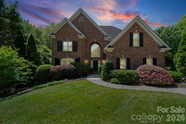 6746 Wynfaire Lane, Charlotte, NC 28210