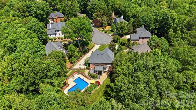 6746 Wynfaire Lane, Charlotte, NC 28210