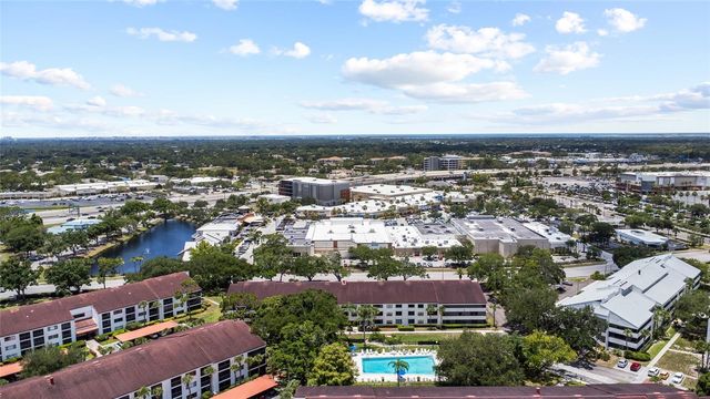 2587 COUNTRYSIDE BOULEVARD 6110, Clearwater, FL 33761
