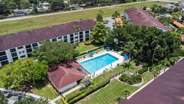 2587 COUNTRYSIDE BOULEVARD 6110, Clearwater, FL 33761