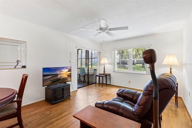 2587 COUNTRYSIDE BOULEVARD 6110, Clearwater, FL 33761