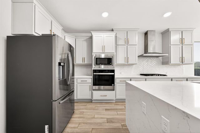 2511 Falling Fig Ln, Richmond, TX 77406