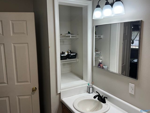 1805 Grand Avenue SW, Fort Payne, AL 35967