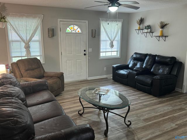 1805 Grand Avenue SW, Fort Payne, AL 35967