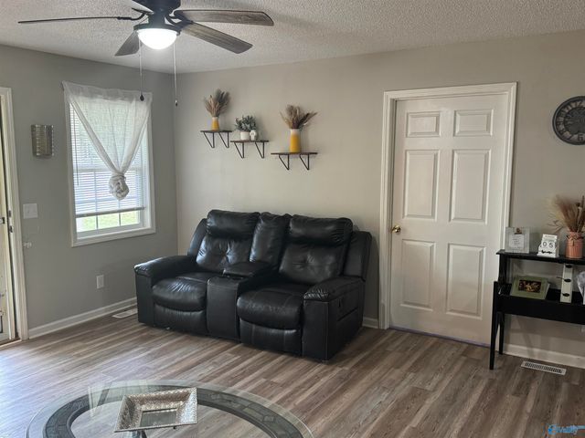 1805 Grand Avenue SW, Fort Payne, AL 35967