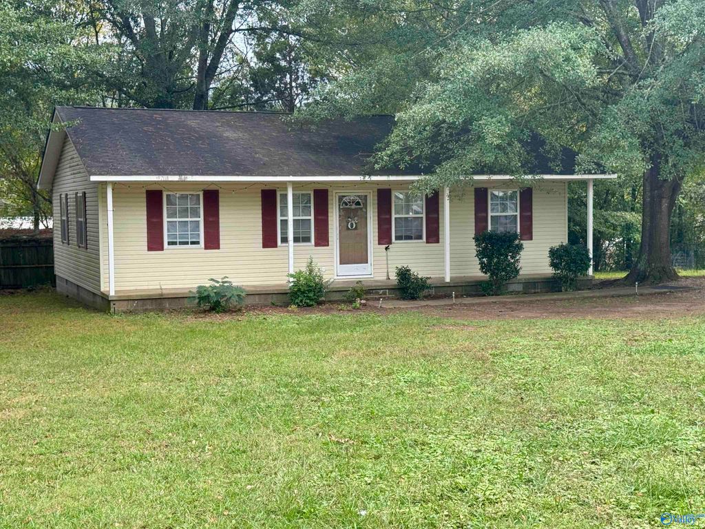 1805 Grand Avenue SW, Fort Payne, AL 35967