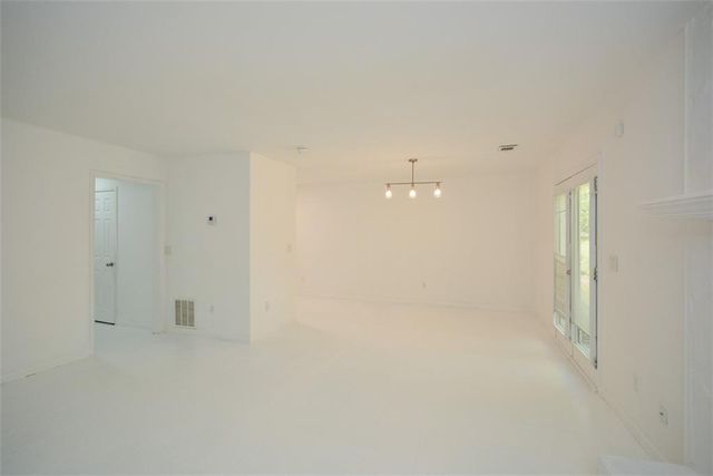 160 Timber Creek Lane SW, Marietta, GA 30060