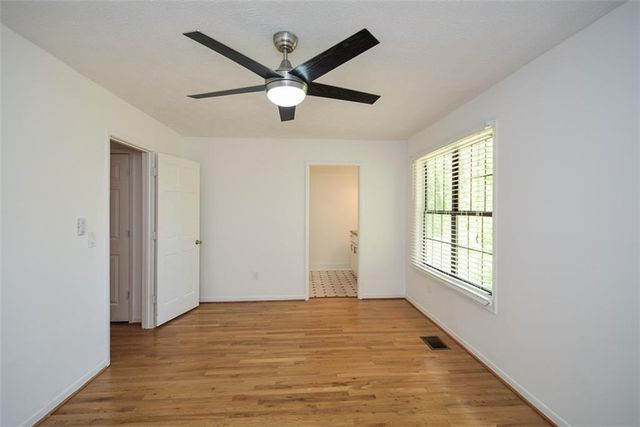 160 Timber Creek Lane SW, Marietta, GA 30060