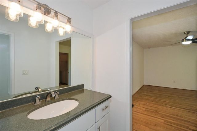 160 Timber Creek Lane SW, Marietta, GA 30060