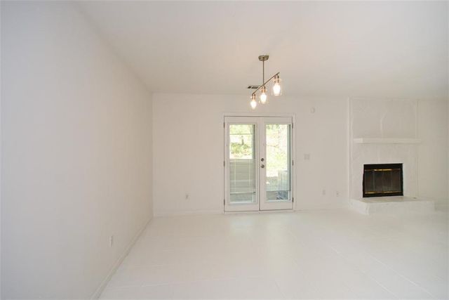 160 Timber Creek Lane SW, Marietta, GA 30060