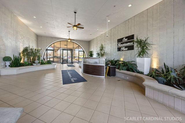 1 Renaissance Place 201, Palatine, IL 60067