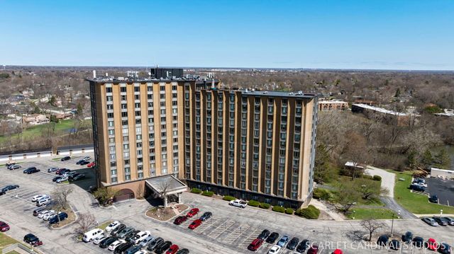 1 Renaissance Place 201, Palatine, IL 60067