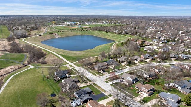 1 Renaissance Place 201, Palatine, IL 60067