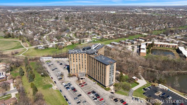 1 Renaissance Place 201, Palatine, IL 60067