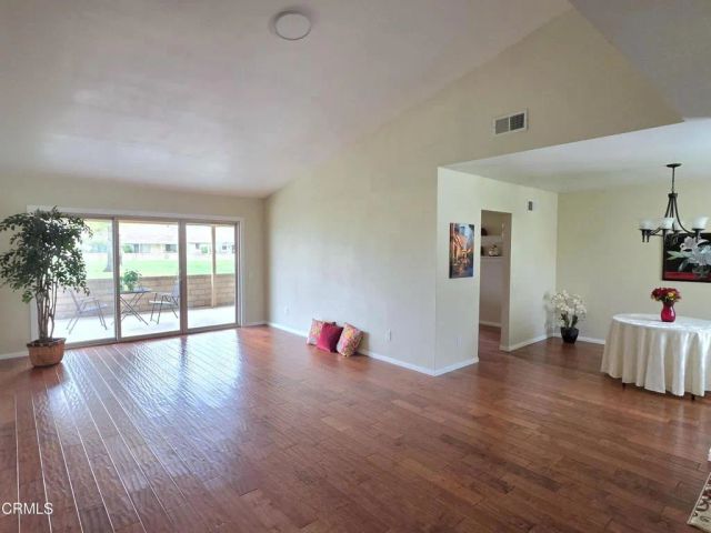 20193 Village 20, Camarillo, CA 93012
