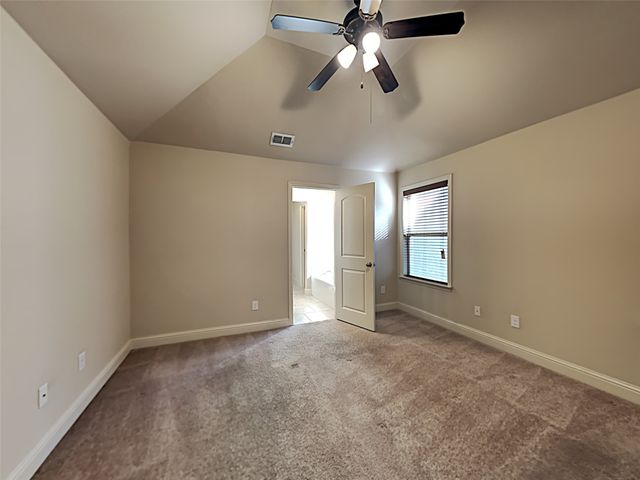 5860 Burgundy Rose Drive, Fort Worth, TX 76123