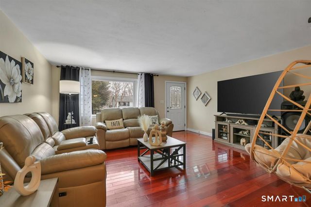 229 Woodhouse Avenue, Wallingford, CT 06492