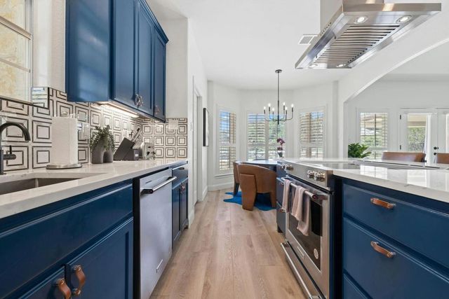 220 Sundance TRL, Dripping Springs, TX 78620