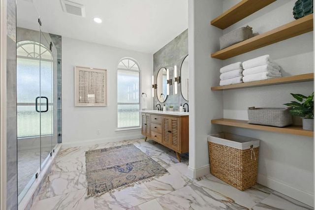 220 Sundance TRL, Dripping Springs, TX 78620