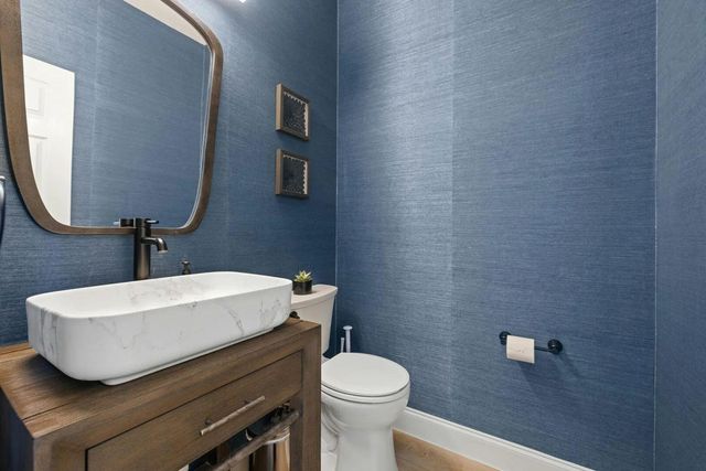 220 Sundance TRL, Dripping Springs, TX 78620