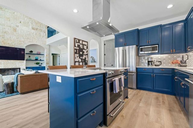 220 Sundance TRL, Dripping Springs, TX 78620