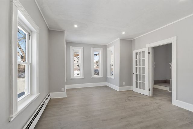 29 Bradstreet Ave, Haverhill, MA 01835