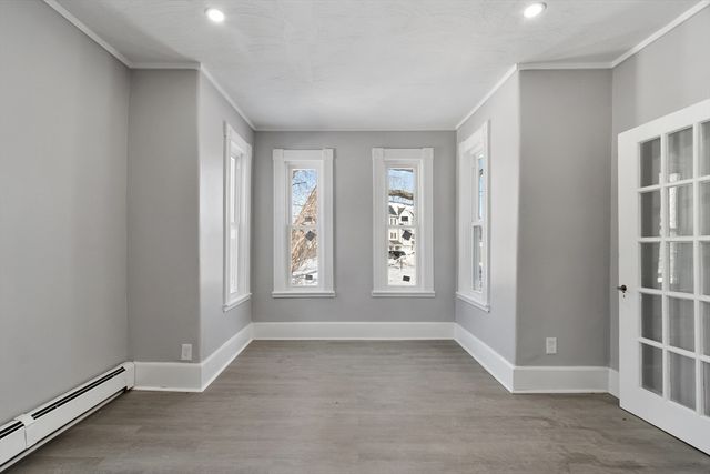 29 Bradstreet Ave, Haverhill, MA 01835