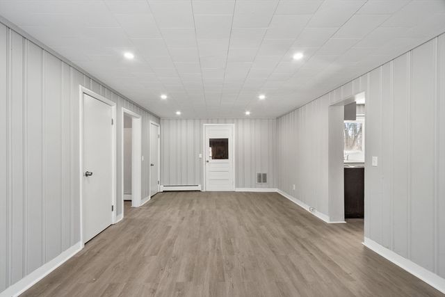 29 Bradstreet Ave, Haverhill, MA 01835