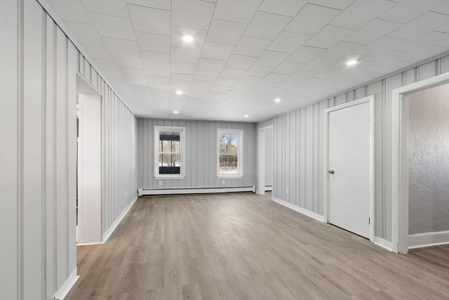 29 Bradstreet Ave, Haverhill, MA 01835