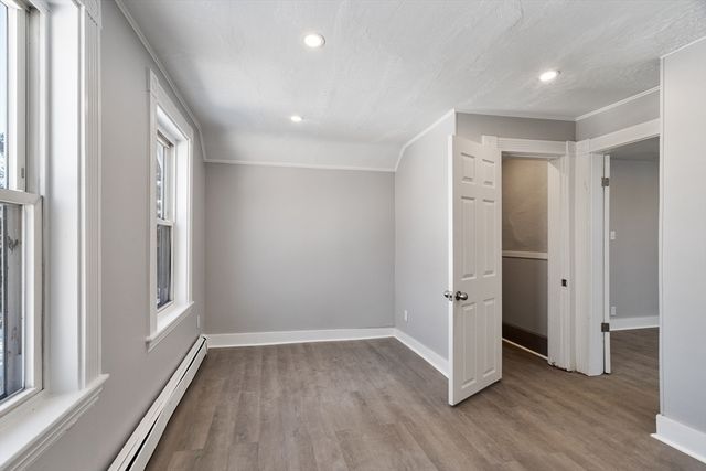 29 Bradstreet Ave, Haverhill, MA 01835