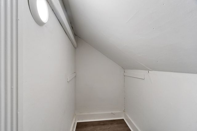 29 Bradstreet Ave, Haverhill, MA 01835