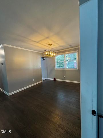303 Hickory Drive, Chapel Hill, NC 27517