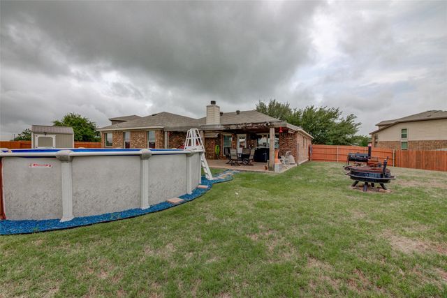 700 Indian Blanket ST, Lockhart, TX 78644