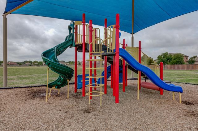700 Indian Blanket ST, Lockhart, TX 78644