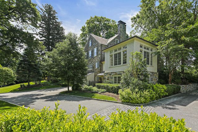 900 ARMY RD, Baltimore, MD 21204