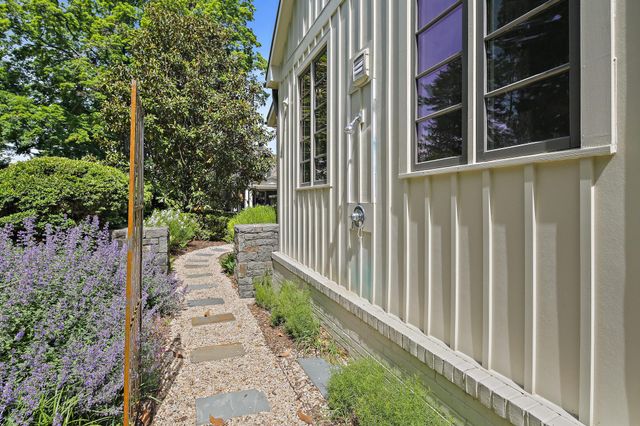 900 ARMY RD, Baltimore, MD 21204