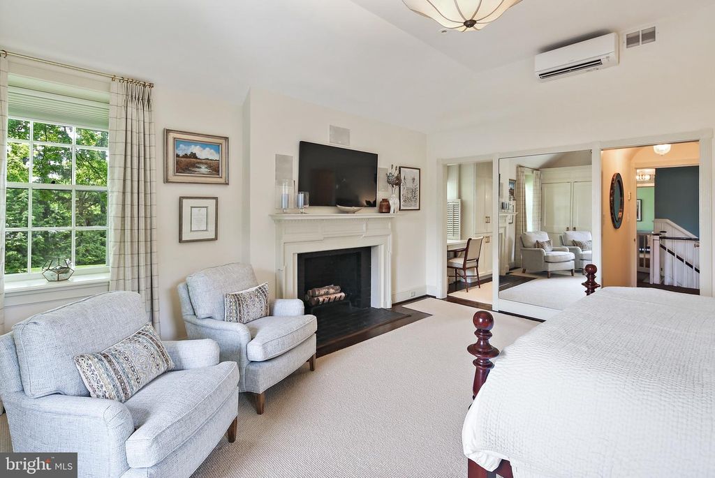 Image 28 of property listing at 900 ARMY RD, Baltimore, MD 21204