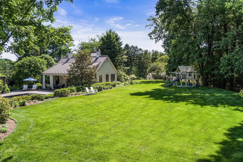 Image 64 of property listing at 900 ARMY RD, Baltimore, MD 21204