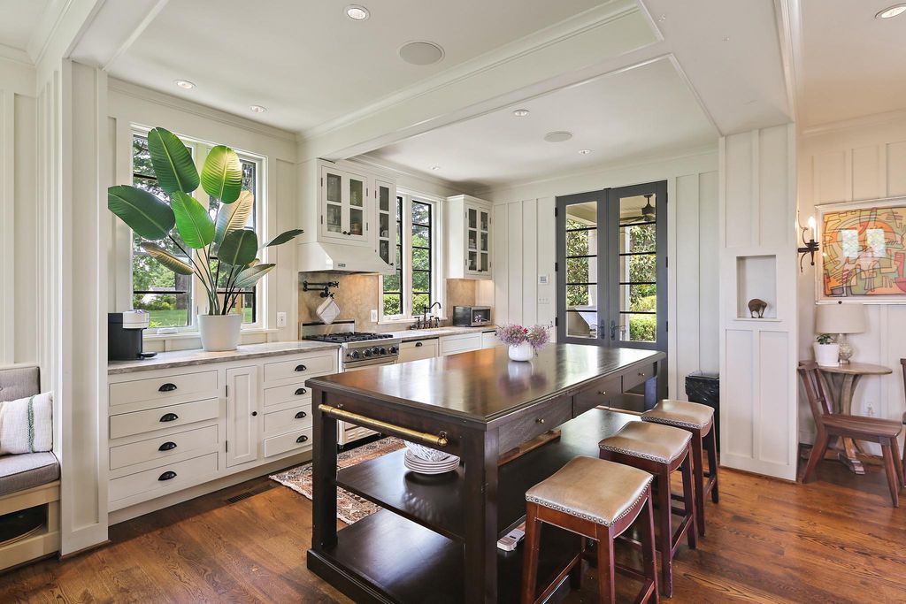 Image 69 of property listing at 900 ARMY RD, Baltimore, MD 21204